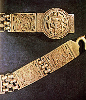 Пояс. Фрагмент. XIX век. Серебро; позолота, литье. Размеры 66,0х3,0 см. Собрание Российского этнографического музея